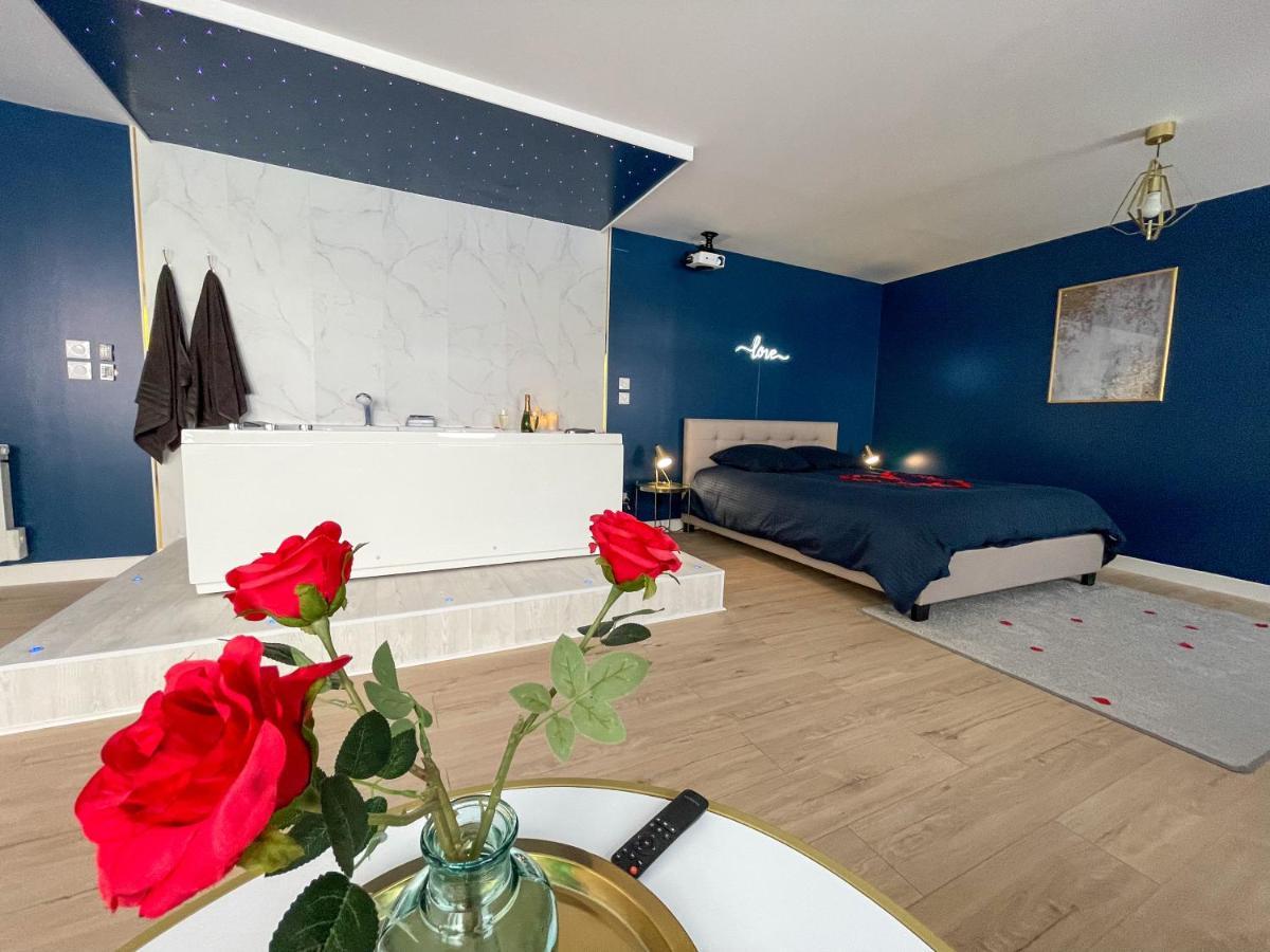 Spa Sous Les Etoiles - Cinema - Netflix - Parking - Gare Amiens Exterior foto
